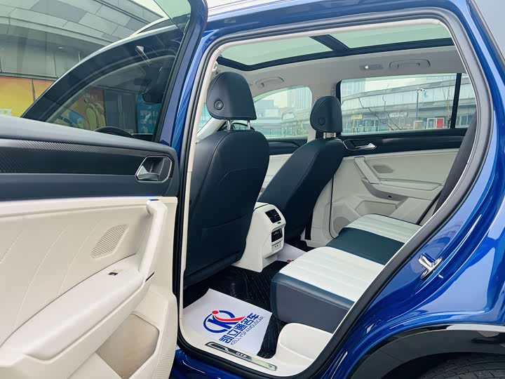 Фото 9 - Volkswagen Tayron GTE Hybrid