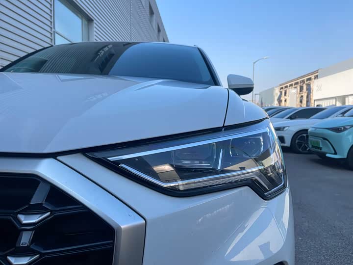 Фото 3 - Audi Q3