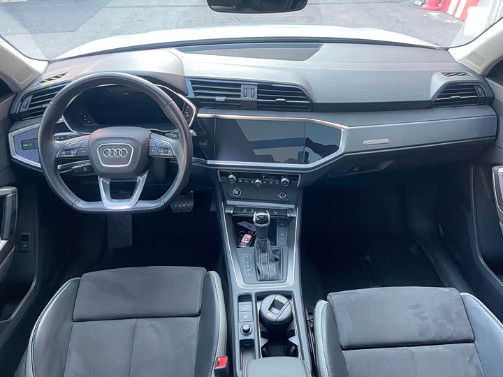 Фото 6 - Audi Q3