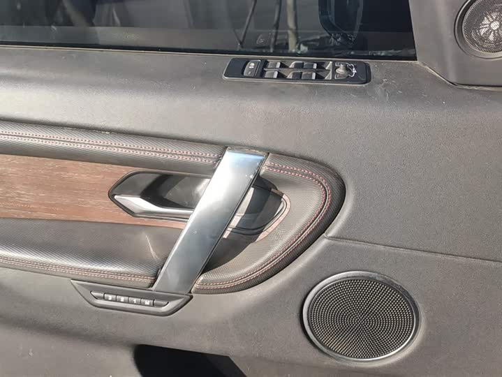 Фото 7 - Land Rover Discovery Sport