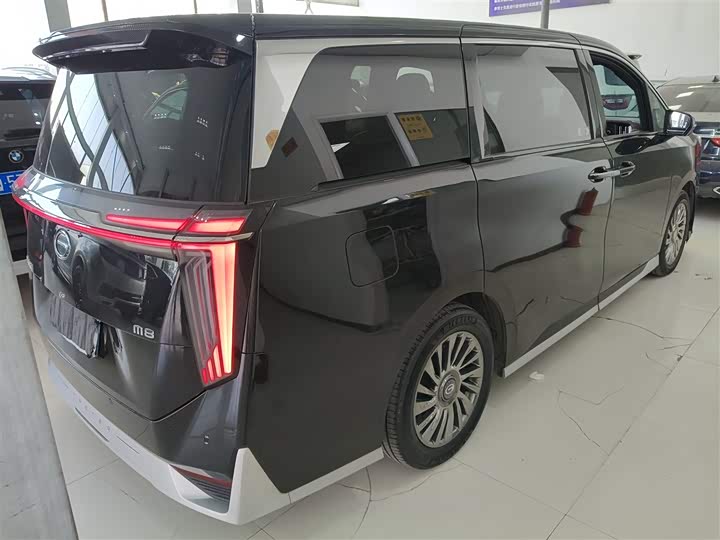 Фото 7 - GAC Trumpchi M8