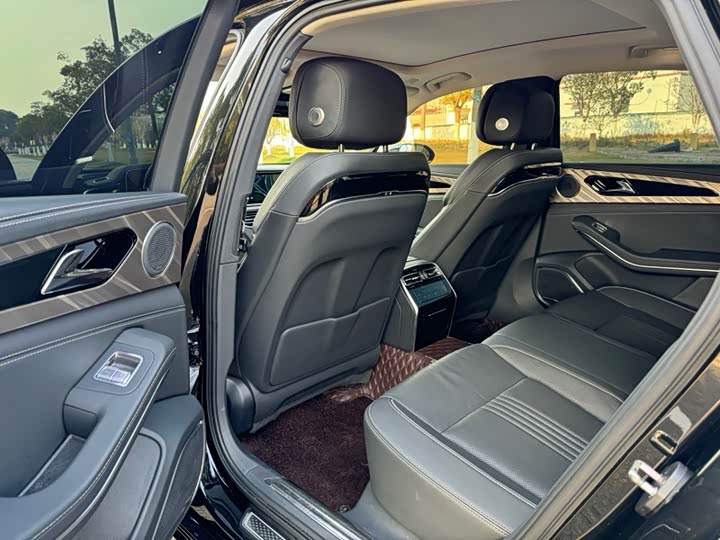 Фото 5 - Hongqi H9