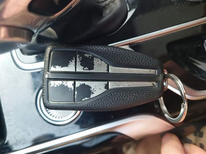 Фото 9 - Hongqi HS5