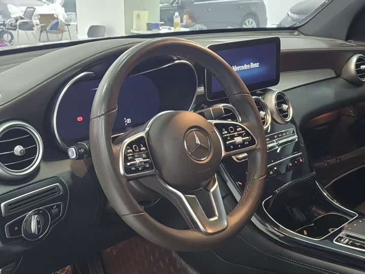 Фото 4 - Mercedes-Benz GLC-Class