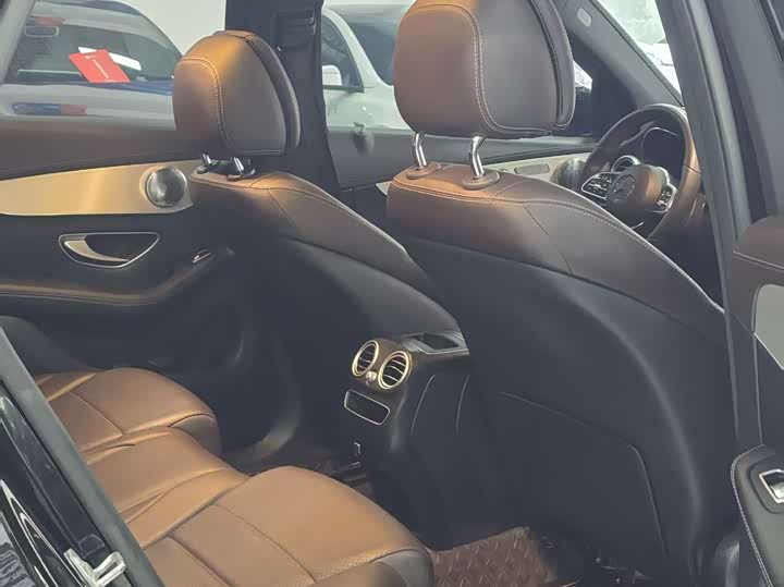 Фото 9 - Mercedes-Benz GLC-Class