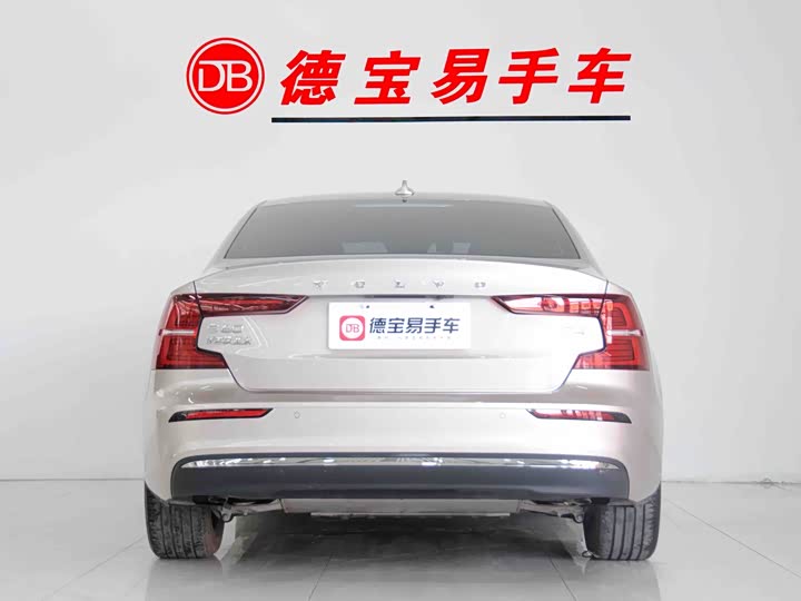 Фото 5 - Volvo S60