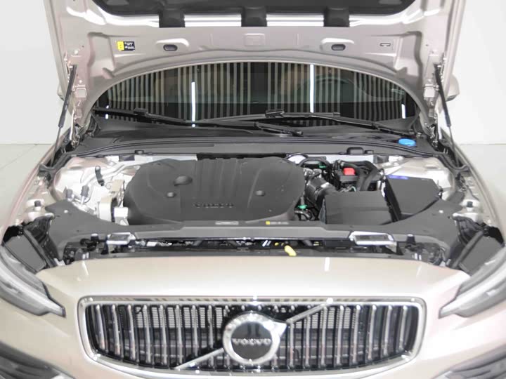 Фото 6 - Volvo S60