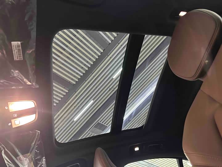 Фото 8 - Volvo S60