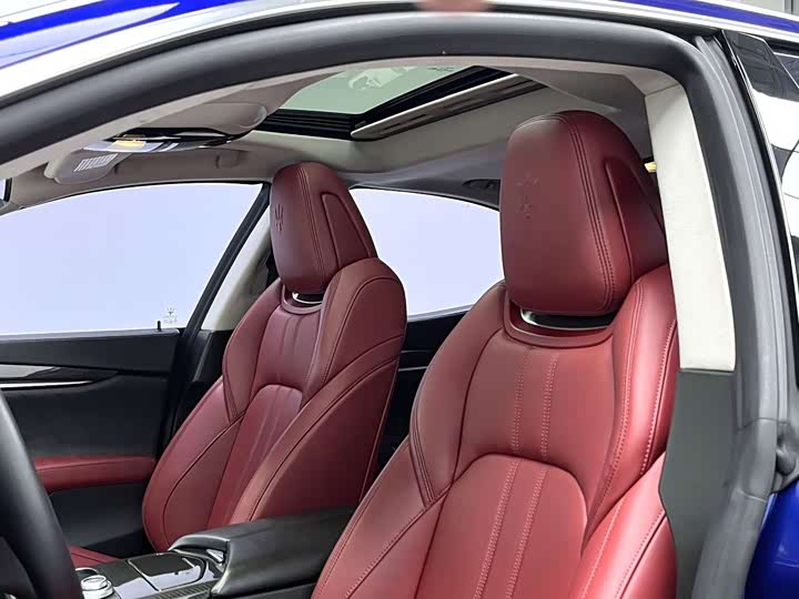 Фото 6 - Maserati Ghibli