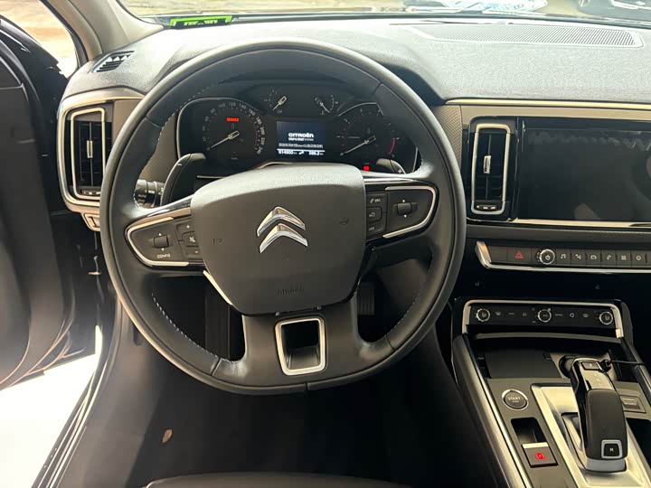 Фото 8 - Citroen C6