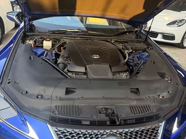 Фото 4 - Lexus LC