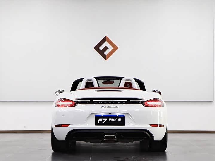 Фото 5 - Porsche 718