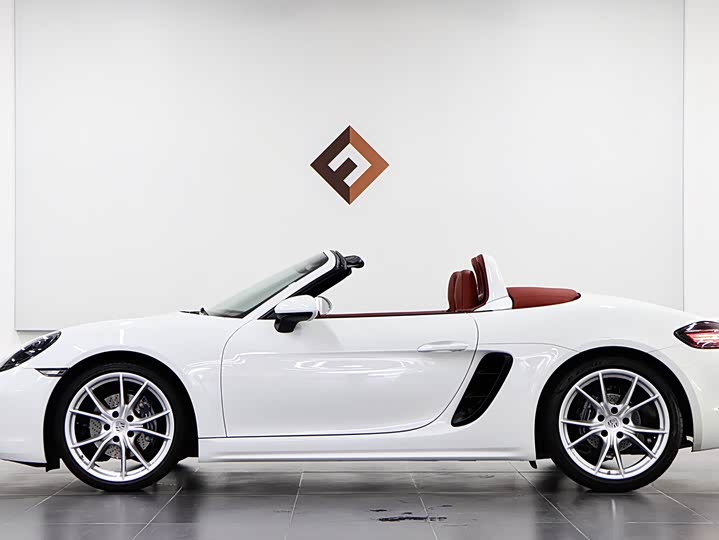 Фото 7 - Porsche 718