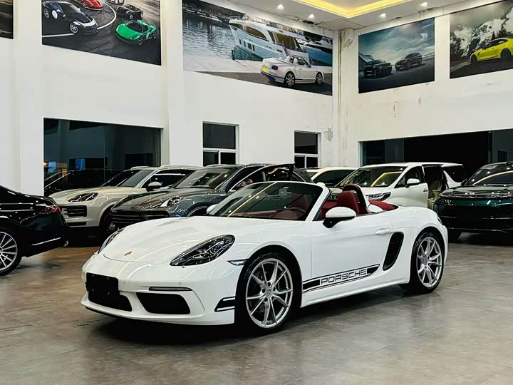 Фото 1 - Porsche 718