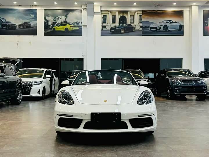 Фото 2 - Porsche 718