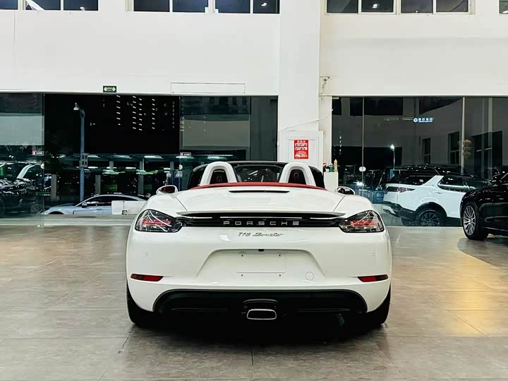 Фото 3 - Porsche 718