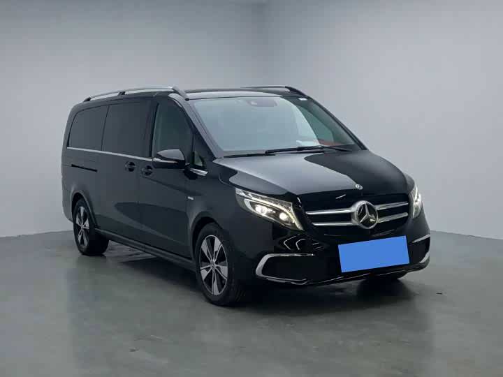 Фото 3 - Mercedes-Benz V-Class
