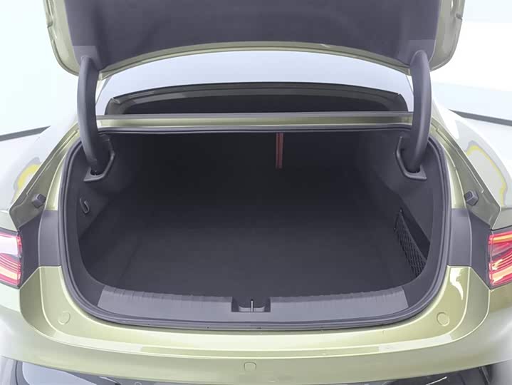 Фото 4 - Xiaomi SU7