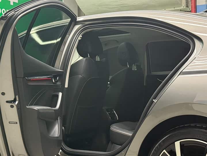 Фото 8 - Skoda Octavia Pro