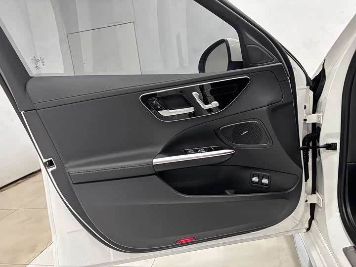 Фото 8 - Mercedes-Benz C-Class Hybrid