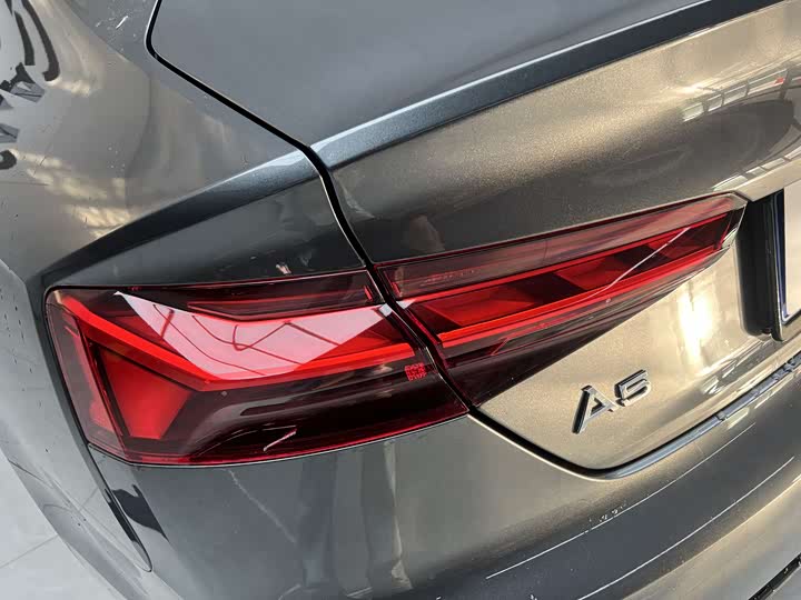 Фото 5 - Audi A5