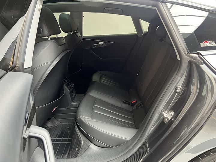 Фото 7 - Audi A5