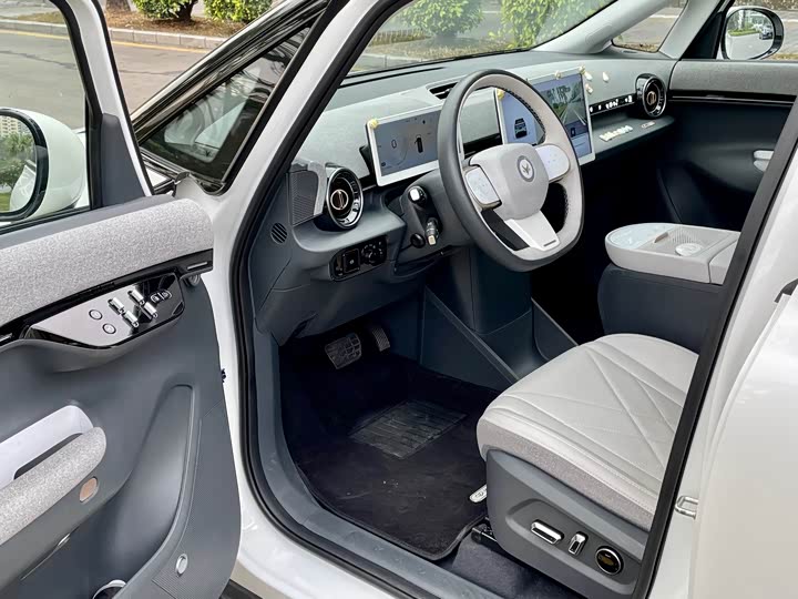 Фото 8 - BAIC Arcfox Kaola