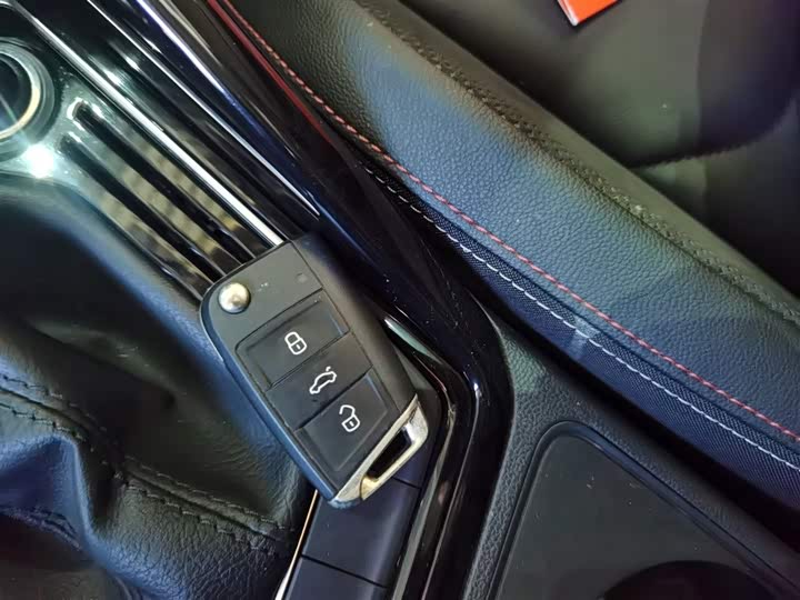 Фото 9 - Volkswagen Tayron