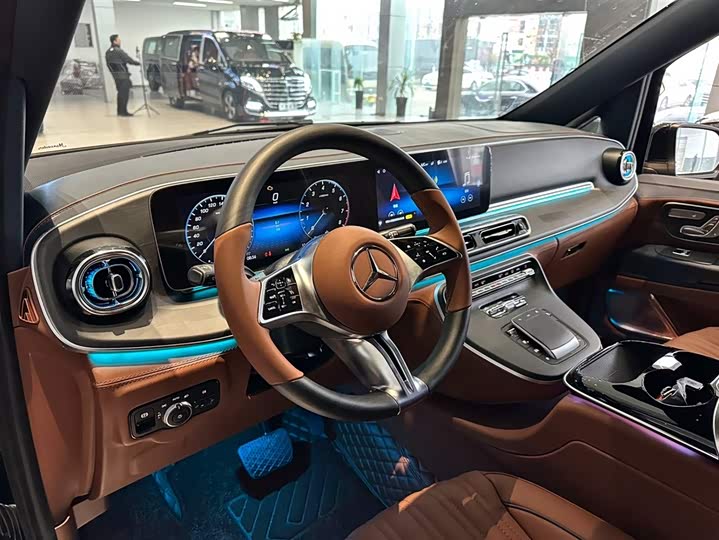 Фото 4 - Mercedes-Benz Vito