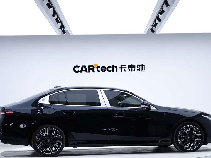 Фото 7 - BMW 5 Series