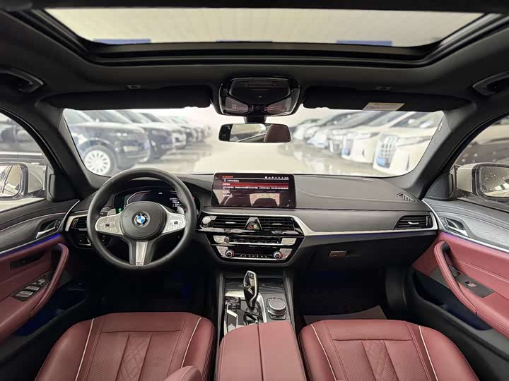 Фото 3 - BMW 5 Series