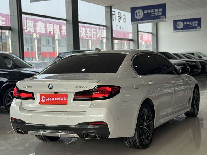 Фото 9 - BMW 5 Series