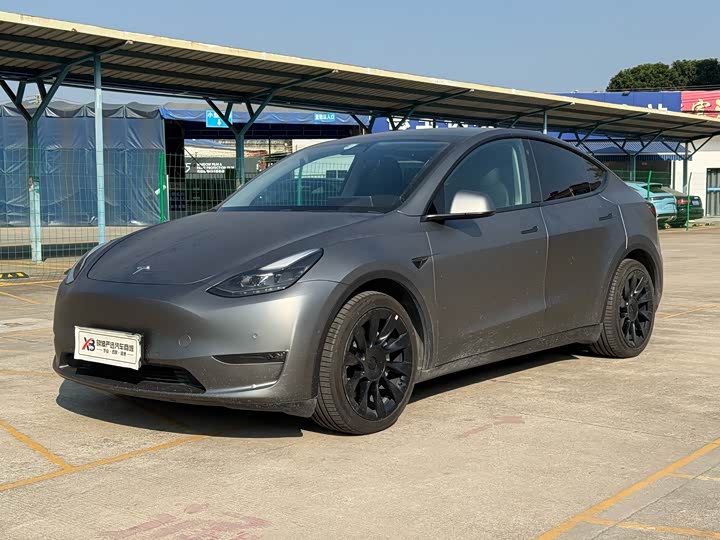 Фото 1 - Tesla Model Y