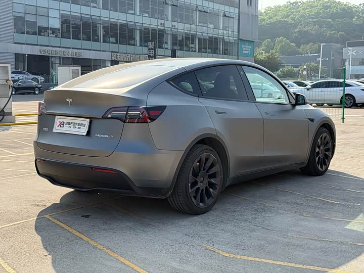 Фото 5 - Tesla Model Y
