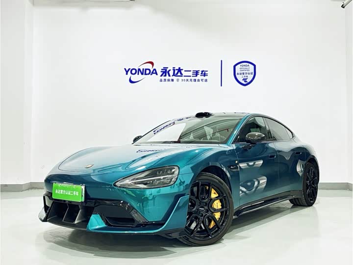 Фото 1 - Xiaomi SU7 Ultra