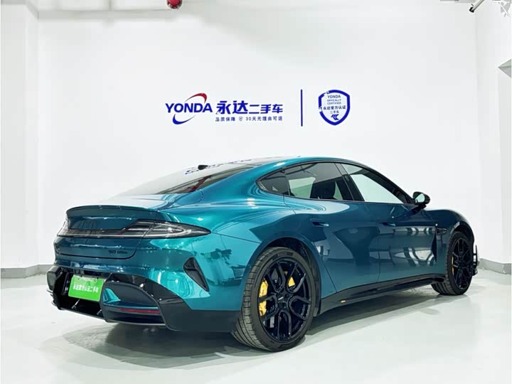 Фото 4 - Xiaomi SU7 Ultra