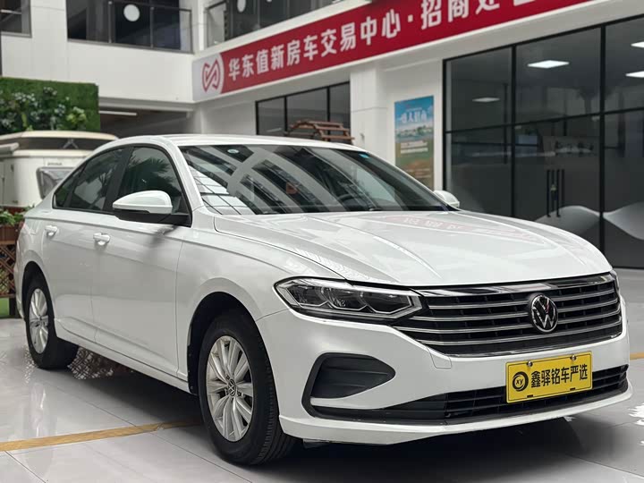 Фото 3 - Volkswagen Lavida