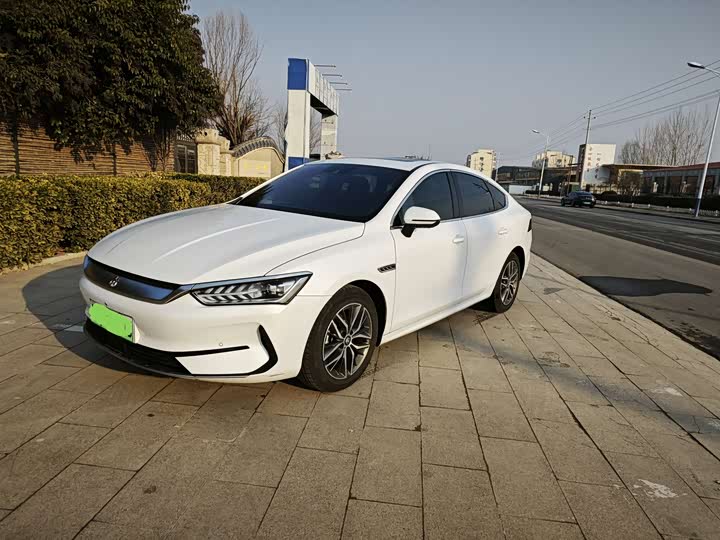 Фото 1 - BYD Qin Plus