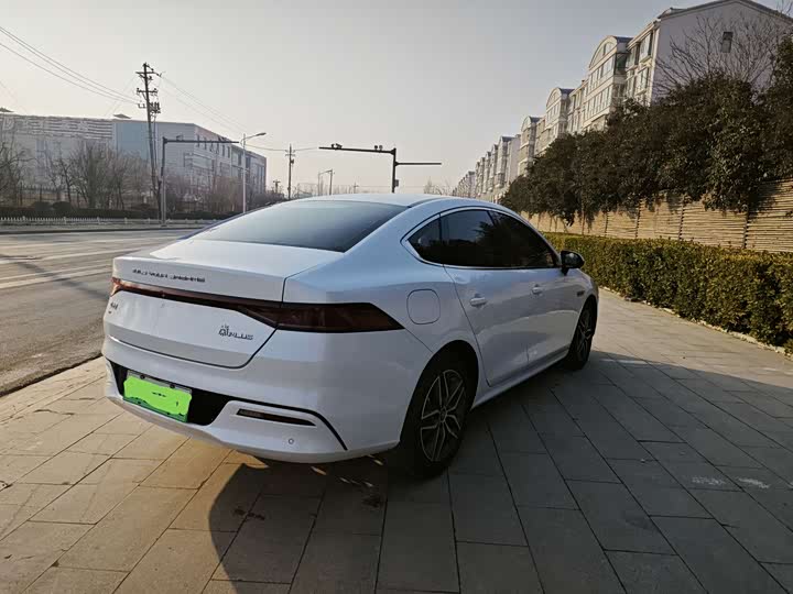 Фото 3 - BYD Qin Plus