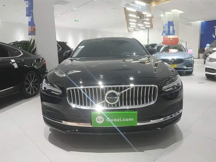 Фото 3 - Volvo S90
