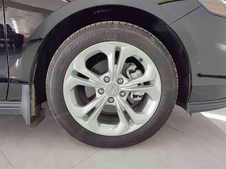 Фото 6 - Honda Accord