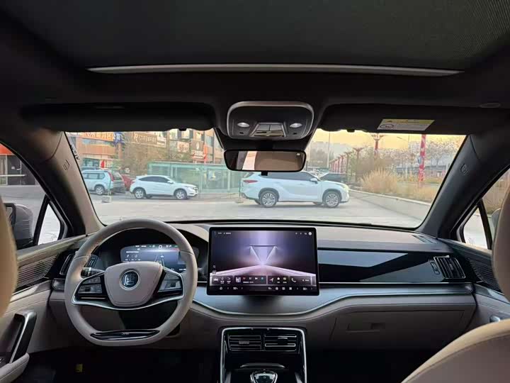 Фото 5 - BYD Tang Hybrid/EV