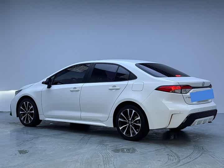 Фото 4 - Toyota Levin