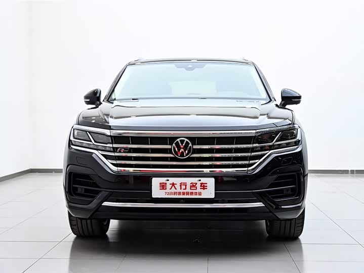 Фото 3 - Volkswagen Touareg
