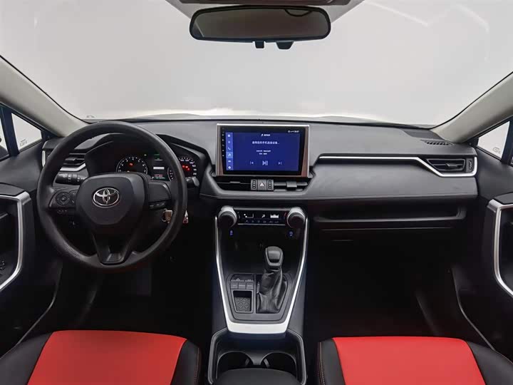 Фото 5 - Toyota Wildlander