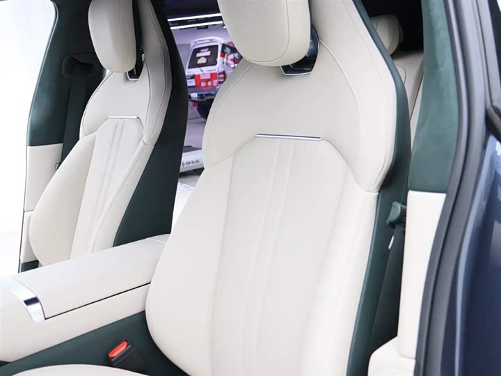 Фото 3 - Xiaomi YU7