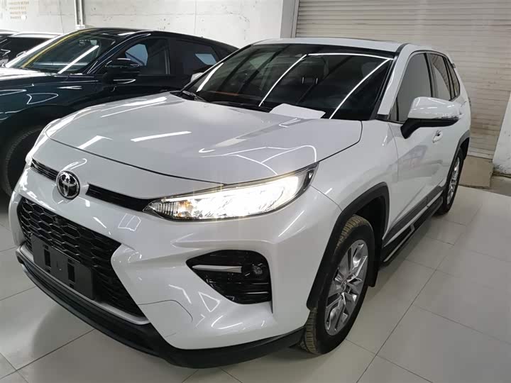 Фото 2 - Toyota Wildlander