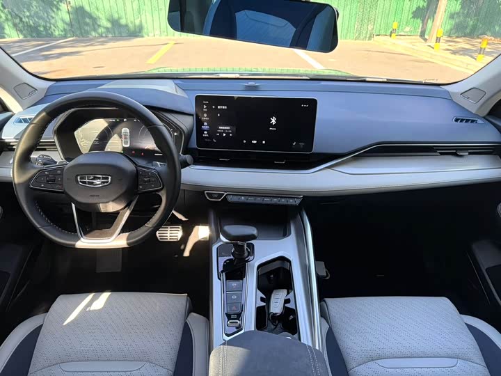 Фото 5 - Geely Preface