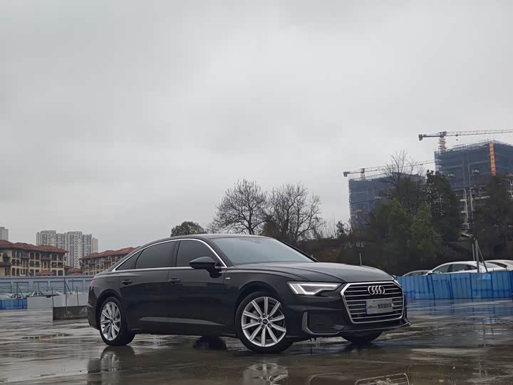 Фото 3 - Audi A6L