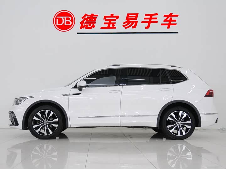 Фото 3 - Volkswagen Tiguan L Pro